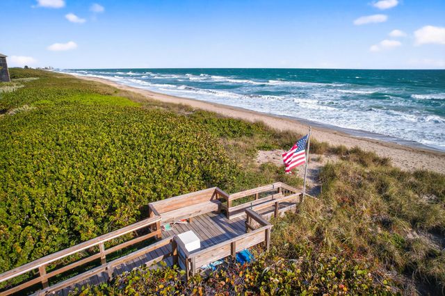 2491 NE Ocean Boulevard 106, Stuart, FL 34996