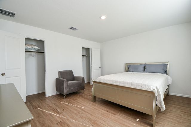 9315 Sierra Point Way, Baytown, TX 77521