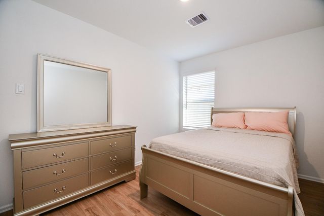 9315 Sierra Point Way, Baytown, TX 77521