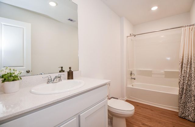 9315 Sierra Point Way, Baytown, TX 77521