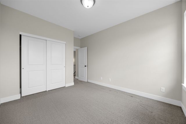 1985 Royal Oak Ridge Road, Marion, IA 52302