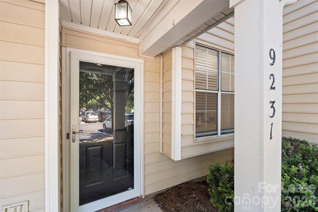 9231 Kings Canyon Drive, Charlotte, NC 28210