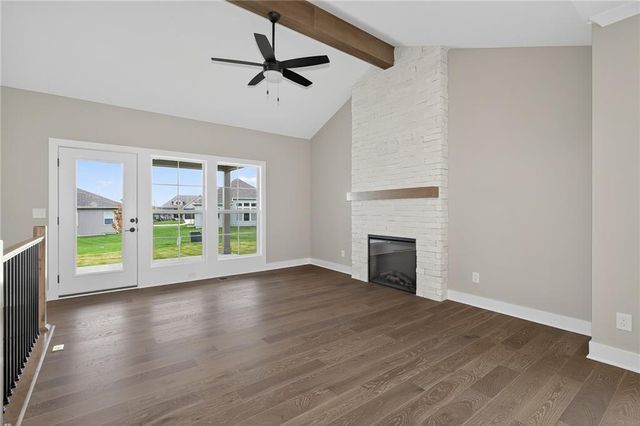8283 Brockway Street, Lenexa, KS 66220