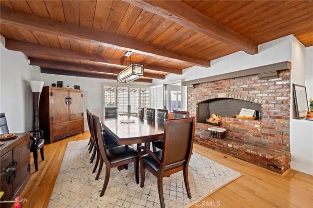 5212 Reynier Avenue, Los Angeles, CA 90056