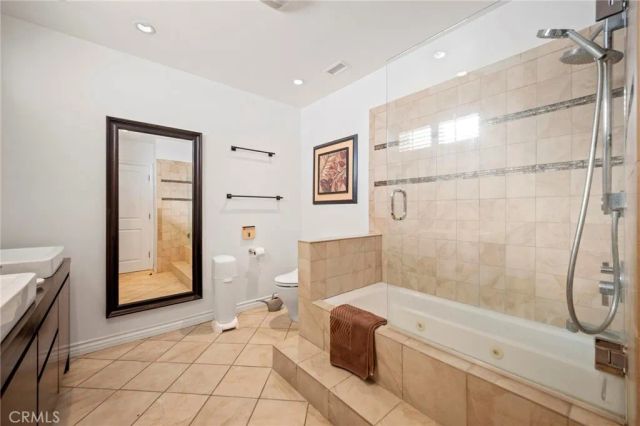 5212 Reynier Avenue, Los Angeles, CA 90056