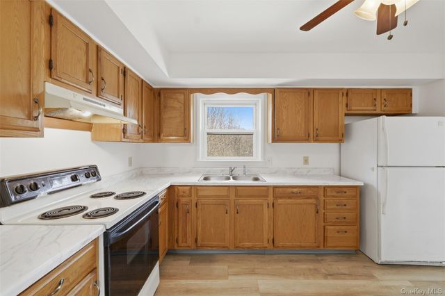 238 Ridge Road, Marlboro, NY 12542