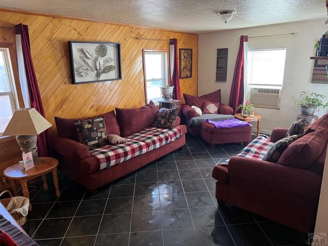 1729 E 14th St, Pueblo, CO 81001