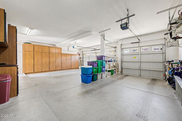6210 W JULIE Drive, Glendale, AZ 85308