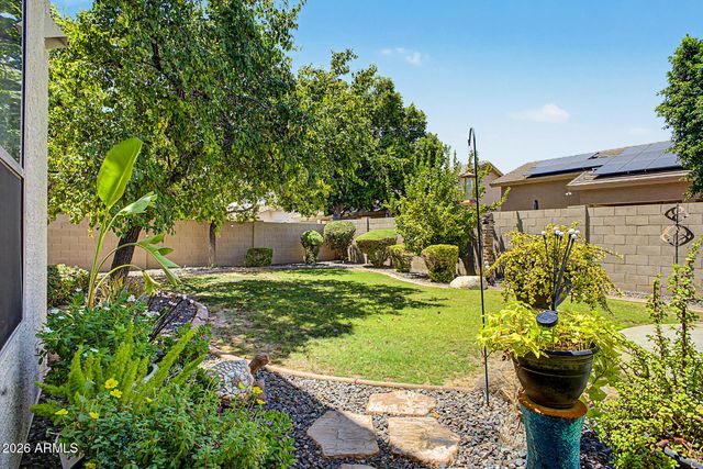 6210 W JULIE Drive, Glendale, AZ 85308
