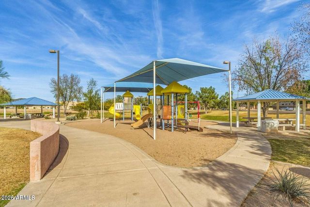 6210 W JULIE Drive, Glendale, AZ 85308