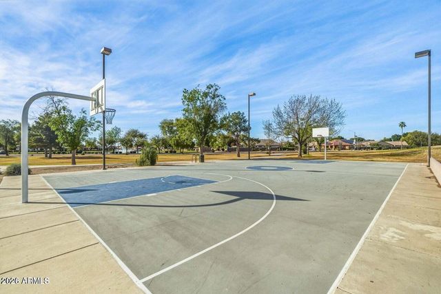 6210 W JULIE Drive, Glendale, AZ 85308