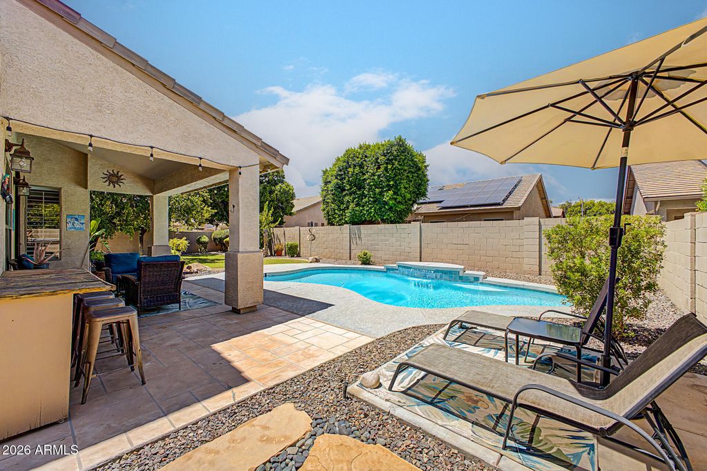 6210 W JULIE Drive, Glendale, AZ 85308 — photo 2
