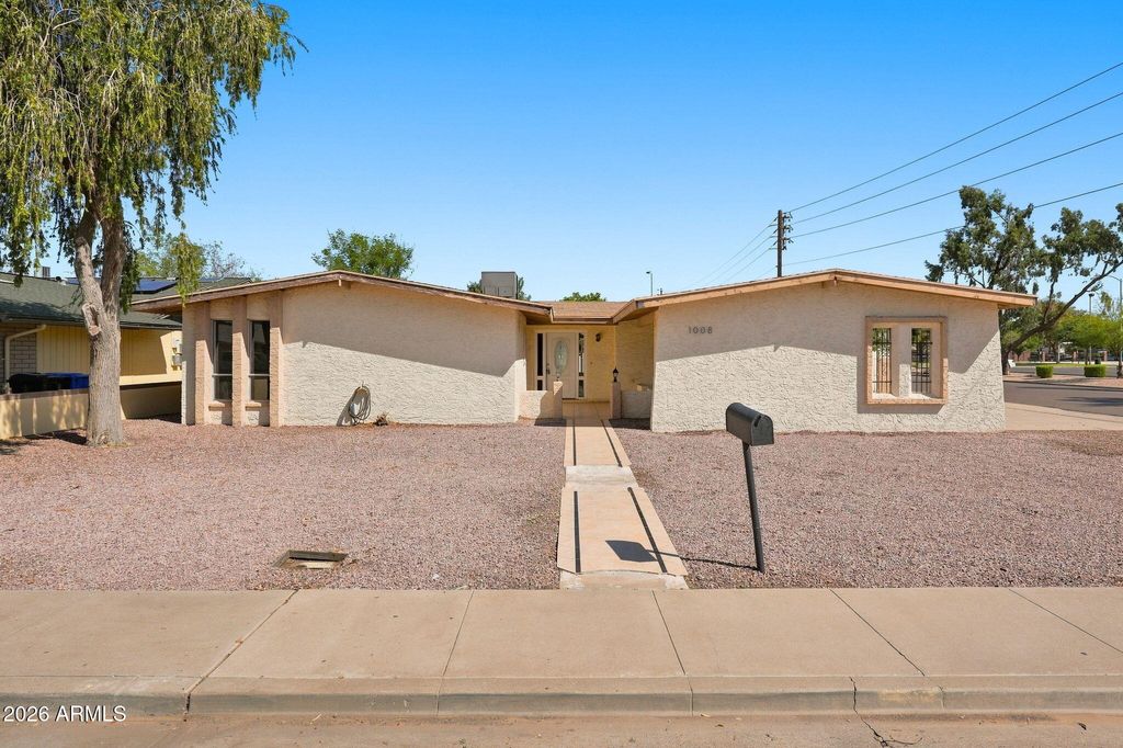 1008 W DRUMMER Avenue, Mesa, AZ 85210 — exterior