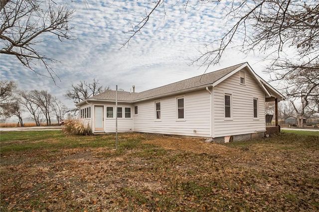 3958 Louisiana Road, Ottawa, KS 66067