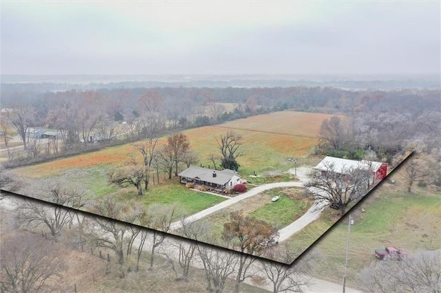 3958 Louisiana Road, Ottawa, KS 66067