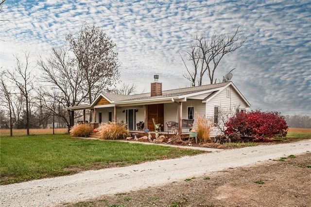 3958 Louisiana Road, Ottawa, KS 66067