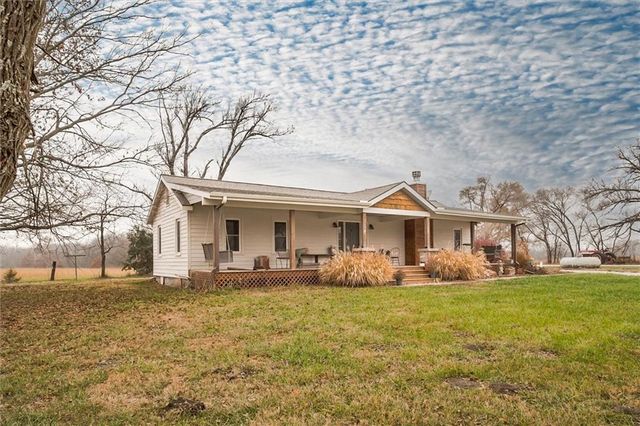 3958 Louisiana Road, Ottawa, KS 66067