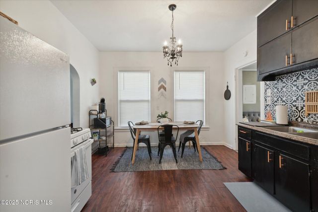 189 Elm Street, Rossford, OH 43460