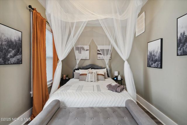 189 Elm Street, Rossford, OH 43460