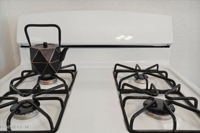 189 Elm Street, Rossford, OH 43460