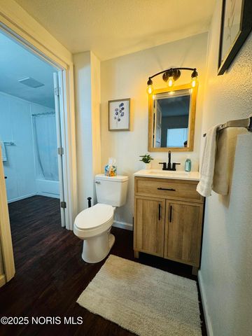 189 Elm Street, Rossford, OH 43460