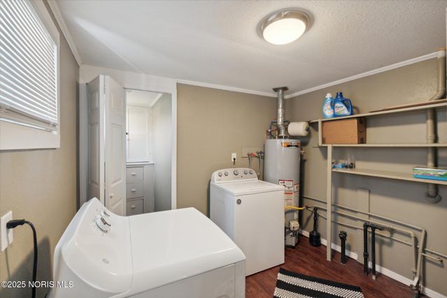 189 Elm Street, Rossford, OH 43460