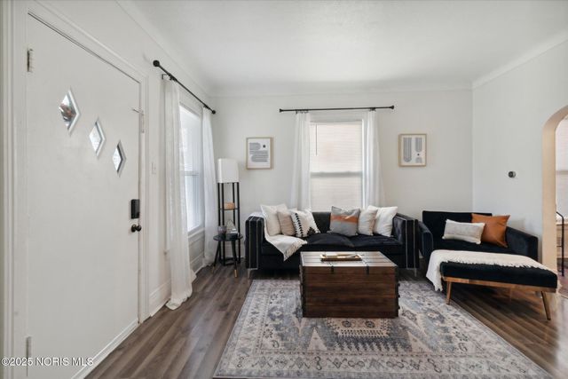 189 Elm Street, Rossford, OH 43460