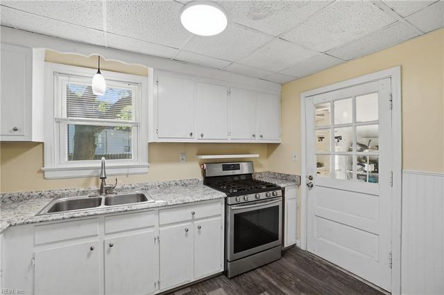 2324 Calvin AVE, Norfolk, VA 23518