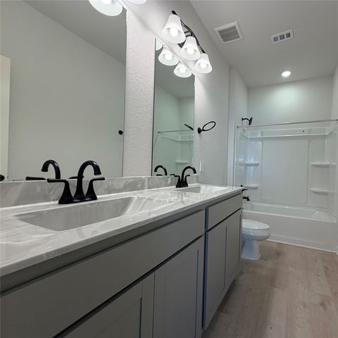 3418 Lago Norence Drive, Manvel, TX 77578