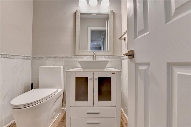 9250 Prestwick Club Drive, Johns Creek, GA 30097