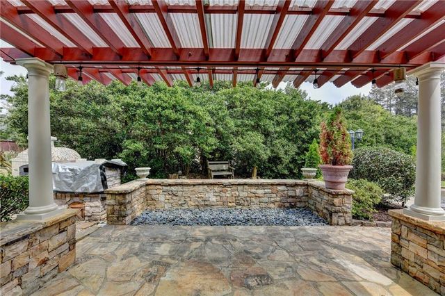 9250 Prestwick Club Drive, Johns Creek, GA 30097