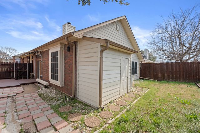 1355 Jasmine Drive, Lewisville, TX 75077
