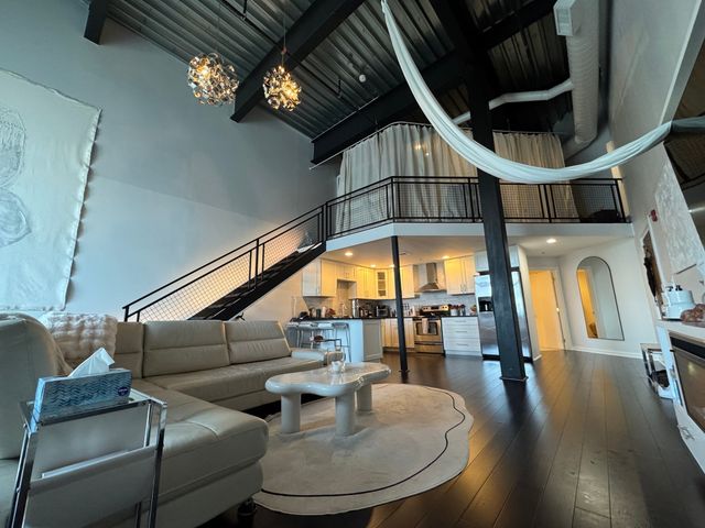 950 Broadway 31, Chelsea, MA 02150