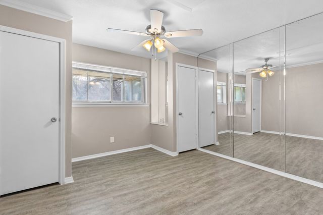 7812 Royal Lane 210, Dallas, TX 75230