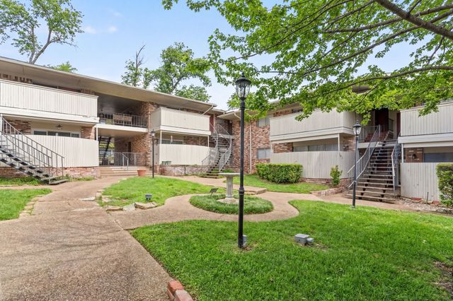 7812 Royal Lane 210, Dallas, TX 75230
