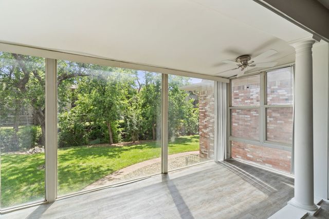 7812 Royal Lane 210, Dallas, TX 75230