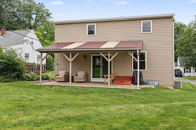 303 Cedar Road, Hellertown Boro, PA 18055