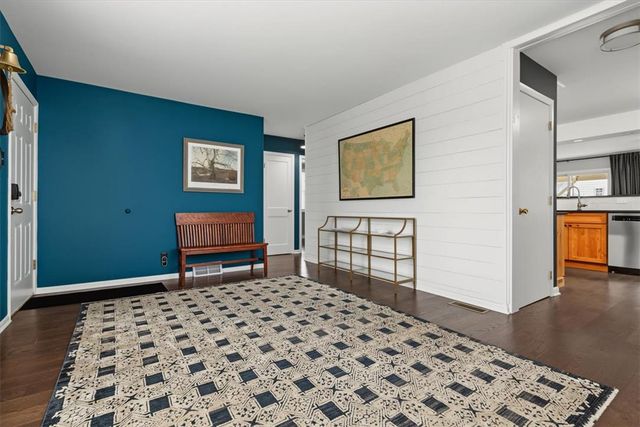 303 Cedar Road, Hellertown Boro, PA 18055