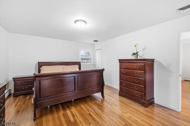 41 Ackerman Dr, Fair Lawn Boro, NJ 07410