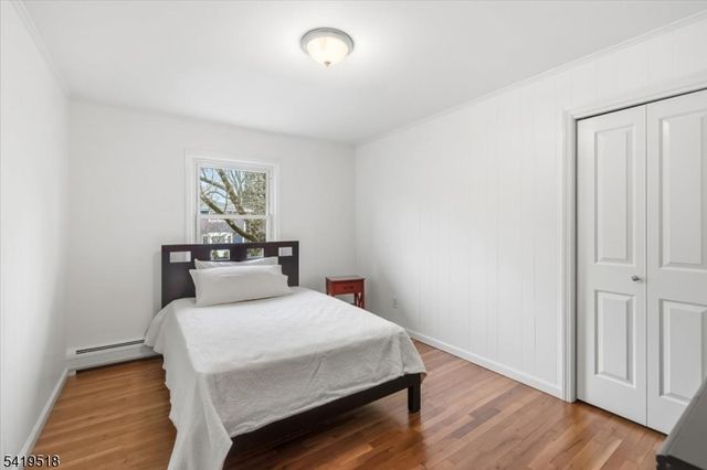 41 Ackerman Dr, Fair Lawn Boro, NJ 07410