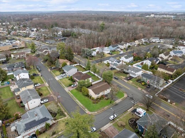 41 Ackerman Dr, Fair Lawn Boro, NJ 07410