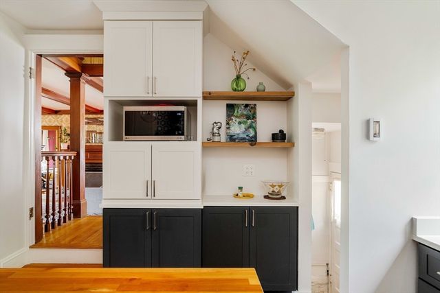 18 Southbourne Rd, Boston, MA 02130