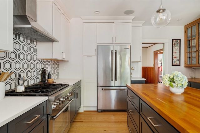 18 Southbourne Rd, Boston, MA 02130