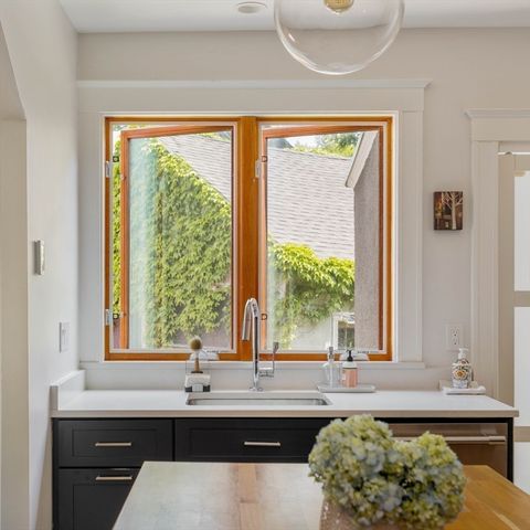 18 Southbourne Rd, Boston, MA 02130