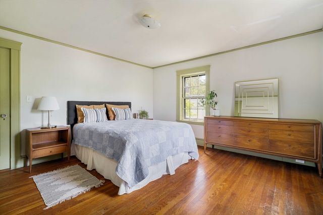 18 Southbourne Rd, Boston, MA 02130