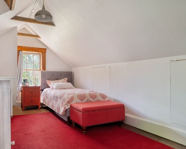 18 Southbourne Rd, Boston, MA 02130