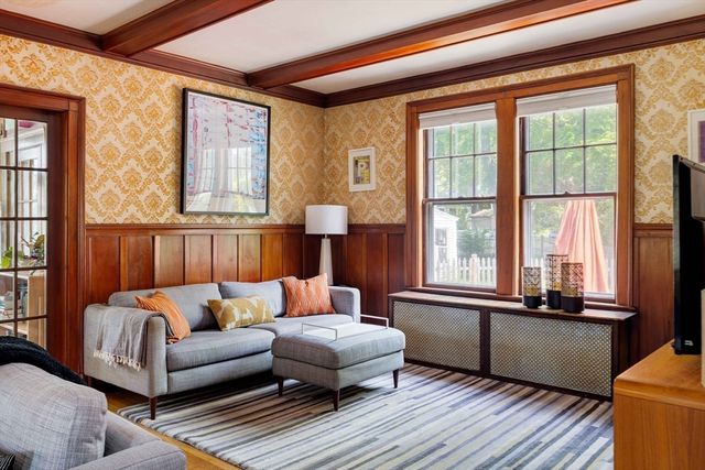 18 Southbourne Rd, Boston, MA 02130