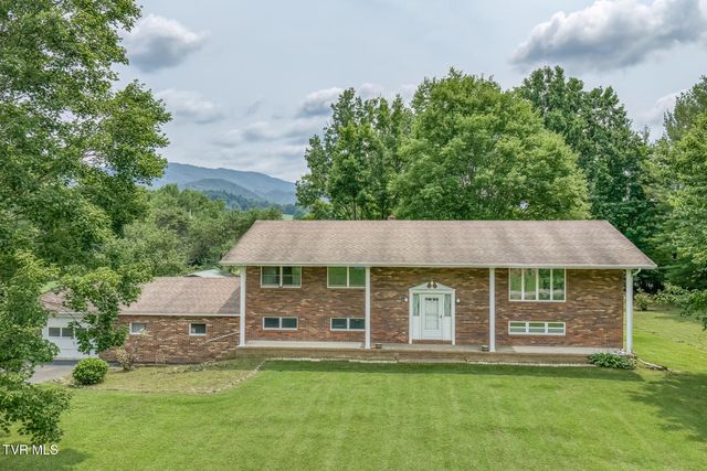153 Adams Road, Mountain City, TN 37683