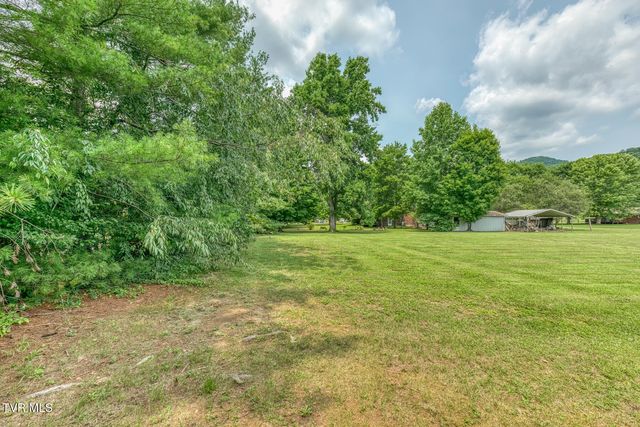 153 Adams Road, Mountain City, TN 37683