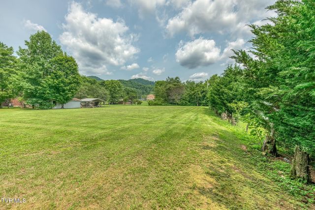 153 Adams Road, Mountain City, TN 37683